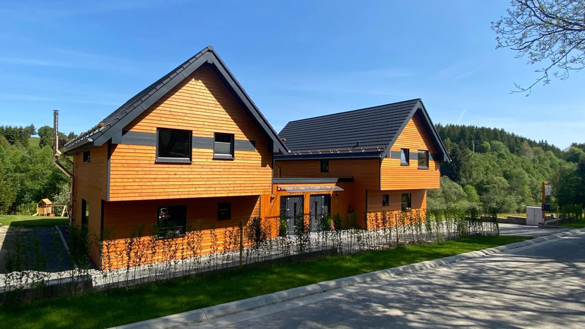 Urlaub Am Schwarzbach Mit Sauna Und Whilpool Butgenbach Ngoại thất bức ảnh