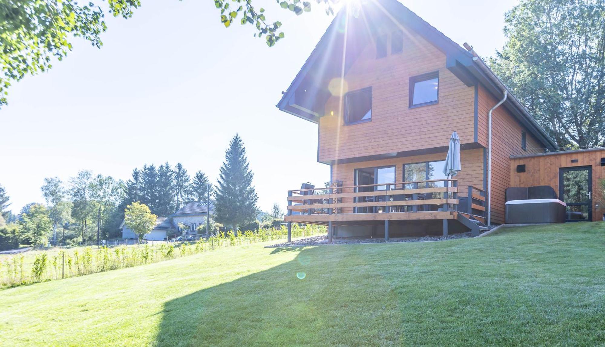 Urlaub Am Schwarzbach Mit Sauna Und Whilpool Butgenbach Ngoại thất bức ảnh