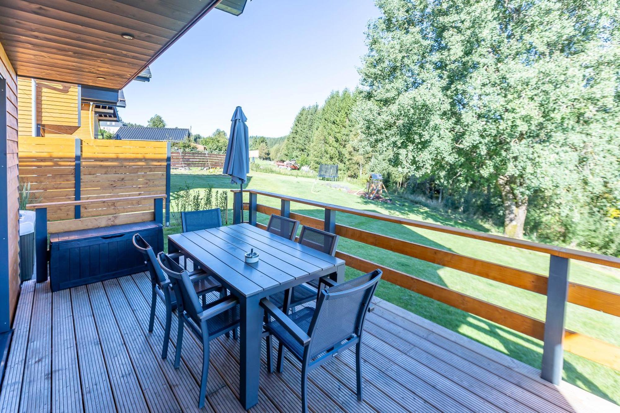 Urlaub Am Schwarzbach Mit Sauna Und Whilpool Butgenbach Ngoại thất bức ảnh
